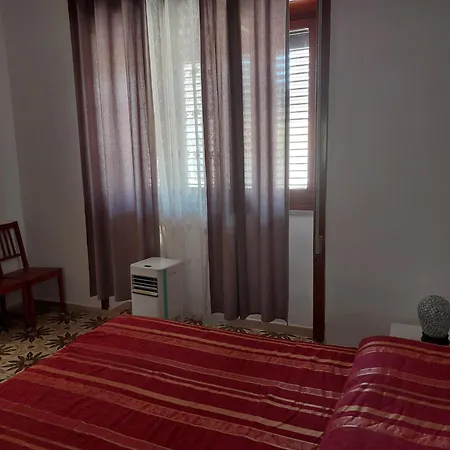 Апартаменти House Albachiara Отранто