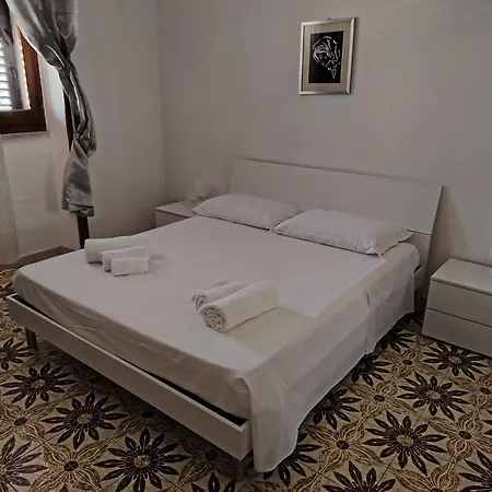 Апартаменти House Albachiara