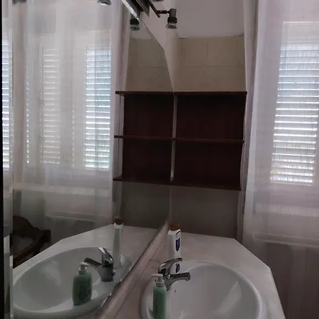 House Albachiara Апартаменти