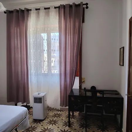 Апартаменти House Albachiara *